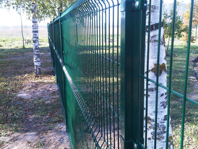 tvoros pavyzdžiai - mokyklos stadiono - tvoros kaina